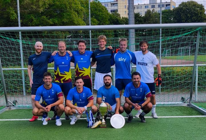 Blaues Ballett Double 2024/25